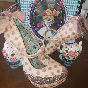 Alice and wonderland my cup of tea heels
